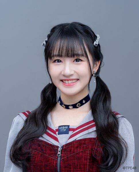 ファイル:2026年TPE48プロフィール 張少瞳.jpg