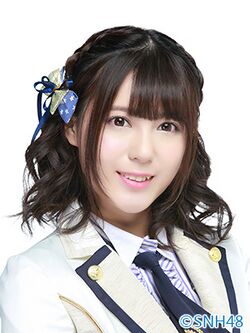 2015年SNH48プロフィール 董艳芸 2.jpg