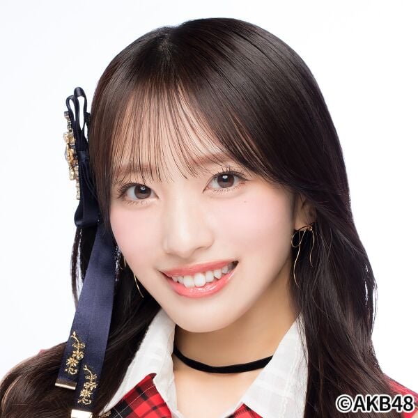 ファイル:2025年AKB48プロフィール 向井地美音.jpg