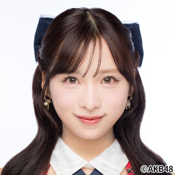 ファイル:2025年AKB48プロフィール 小栗有以.jpg