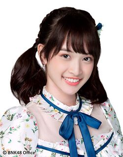2018年BNK48プロフィール Chanyapuk Numprasop 2.jpg