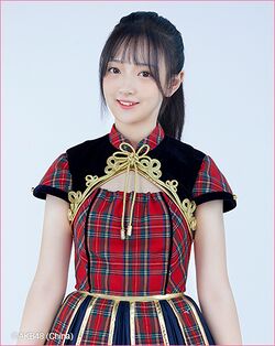 2019年AKB48 Team SHプロフィール 张樱璐 2.jpg