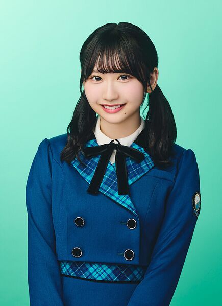ファイル:2024年日向坂46プロフィール 藤嶌果歩 2.jpg