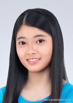 2019年JKT48プロフィール Fiony Alveria.jpg