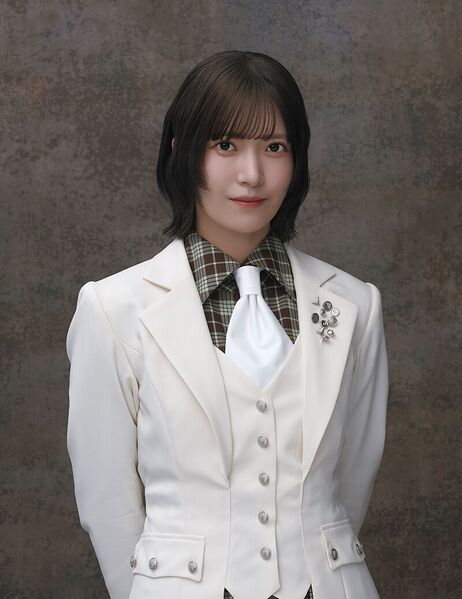 ファイル:2026年櫻坂46プロフィール 大沼晶保.jpg