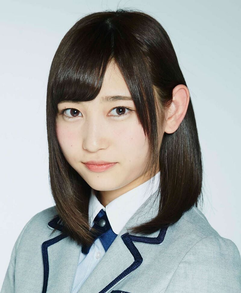欅坂46(けやき坂46) - 元 欅坂46 【志田愛佳・サイン入りチェキ】 キャバ嬢に転身した元「欅坂46」志田愛佳、キャバでのドレス姿