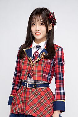2021年AKB48 Team SHプロフィール 孔珂昕 2.jpg