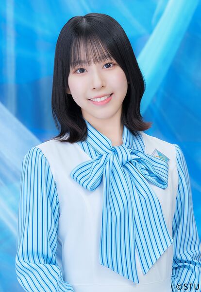 ファイル:2024年STU48プロフィール 長谷川乃彩.jpg