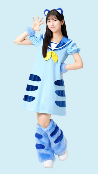 ファイル:2025年チンタイガー 工藤唯愛 全身.png