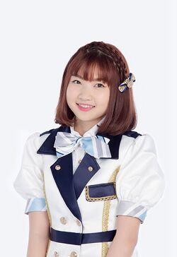 2017年BNK48プロフィール Warattaya Deesomlert 2.jpg