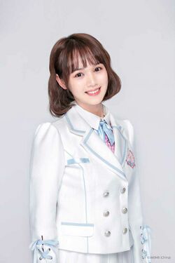 2018年AKB48 Team SHプロフィール 刘念 1.jpg