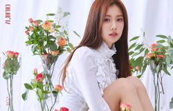 2018年IZ*ONEプロフィール Kang Hye Won 2.jpg