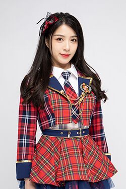 2021年AKB48 Team SHプロフィール 毛唯嘉 2.jpg