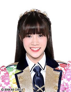 2017年BNK48プロフィール Vathusiri Phuwapunyasiri 3.jpg