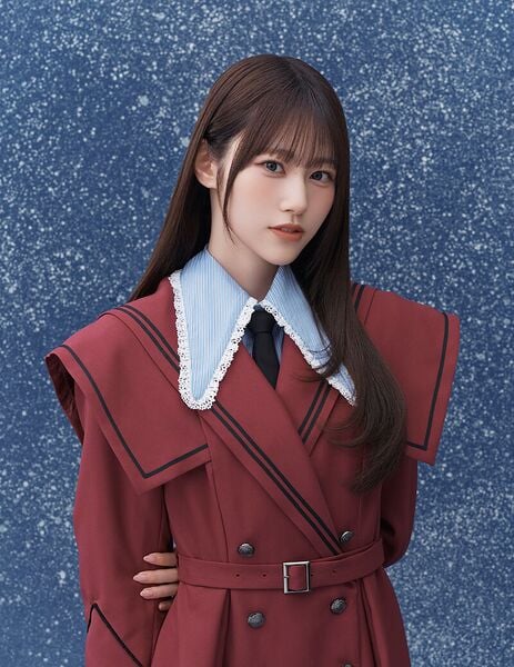ファイル:2026年櫻坂46プロフィール 向井純葉 3.jpg