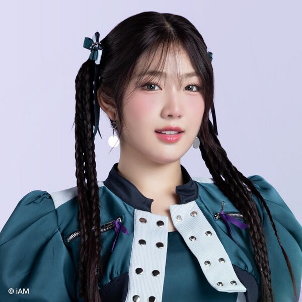 ファイル:2025年BNK48プロフィール Marine.jpg