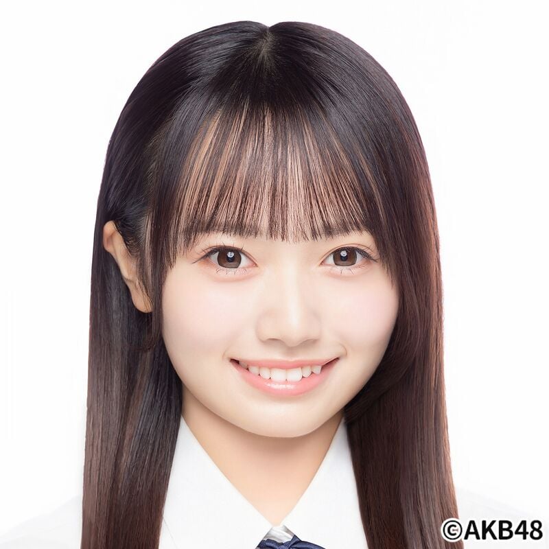 AKB48 花田愛衣 サイン入りタペストリー 800px-2024年AKB48プロフィール_