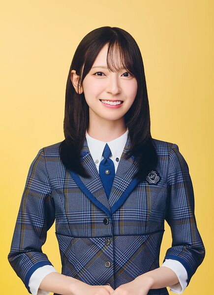 ファイル:2025年日向坂46プロフィール 金村美玖 2.jpg