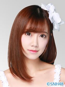 2015年SNH48プロフィール 冯薪朵 3.jpg