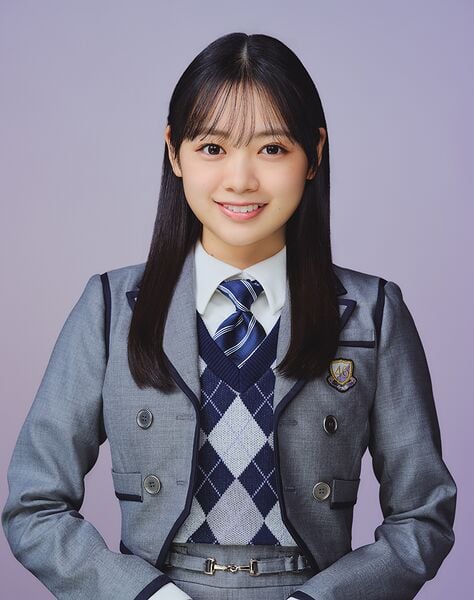 ファイル:2026年乃木坂46プロフィール 小津玲奈 3.jpg