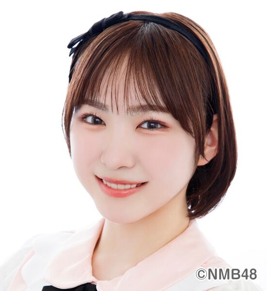 ファイル:2026年NMB48プロフィール 吉見純音.jpg