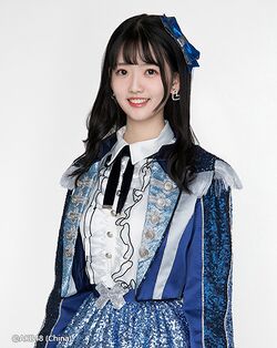 2018年AKB48 Team SHプロフィール 朱苓 2.jpg
