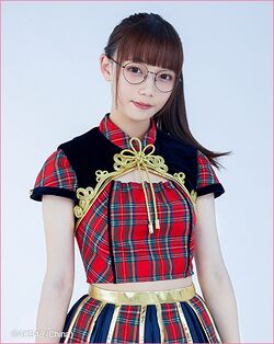 2019年AKB48 Team SHプロフィール 沈莹 2.jpg