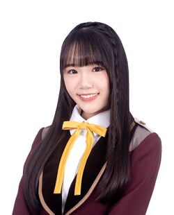2019年AKB48 Team TPプロフィール 李采潔 1.jpg