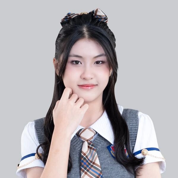 ファイル:2025年KLP48プロフィール Khalies.jpg