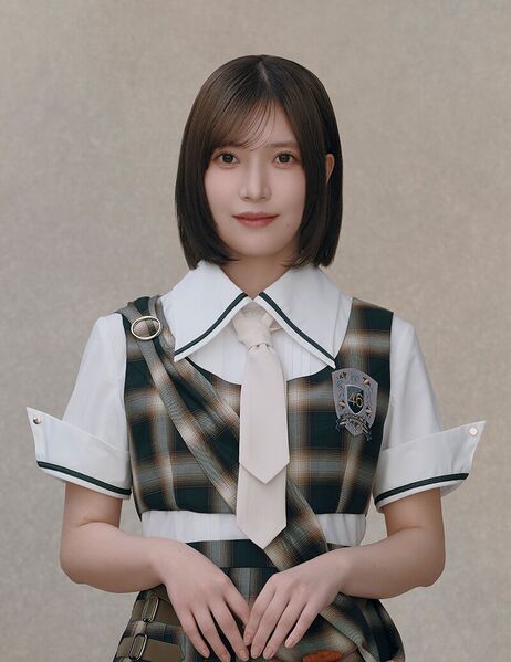 ファイル:2026年櫻坂46プロフィール 大沼晶保 2.jpg