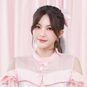 2025年BNK48プロフィール Popper 2.jpg