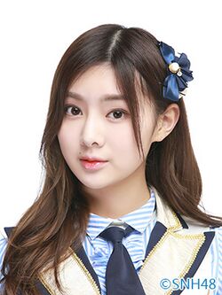 2015年SNH48プロフィール 邱欣怡 2.jpg