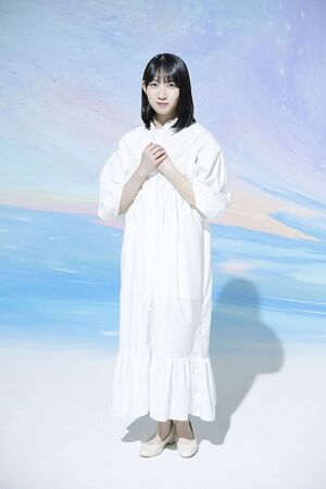 2024年夏霞プロフィール全身写真 八木仁愛.jpg