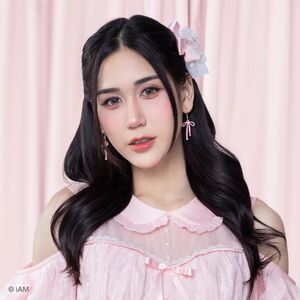 2025年BNK48プロフィール Eve 2.jpg
