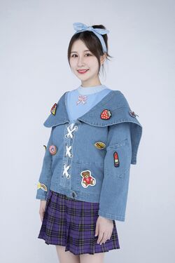 2020年AKB48 Team SHプロフィール 吴怡婷.jpg