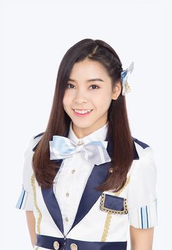 2017年BNK48プロフィール Isarapa Thawatpakdee 2.jpg