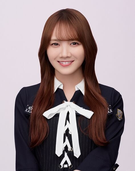 ファイル:2025年乃木坂46プロフィール 田村真佑.jpg