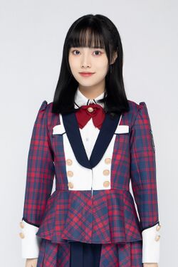 2021年AKB48 Team SHプロフィール 龚露雯 4.jpg