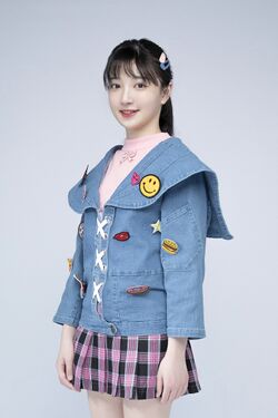 2020年AKB48 Team SHプロフィール 张樱璐.jpg