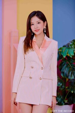 2020年IZ*ONEプロフィール An Yu Jin 10.jpg