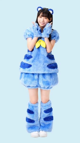 ファイル:2025年チンタイガー 金澤亜美 全身.png