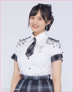 2019年AKB48 Team SHプロフィール 周念琪 1.jpg