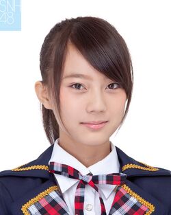 2013年SNH48プロフィール 王依君.jpg