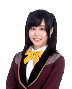 2019年AKB48 Team TPプロフィール 周佳郁 1.jpg