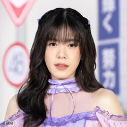 2022年BNK48プロフィール Weeraya Zhang 2.jpg