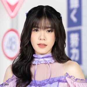 2022年BNK48プロフィール Weeraya Zhang 2.jpg