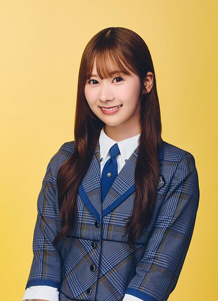 ファイル:2025年日向坂46プロフィール 石塚瑶季 2.jpg