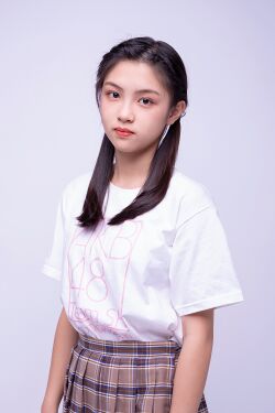 2020年AKB48 Team SHプロフィール 王暄雅.jpg