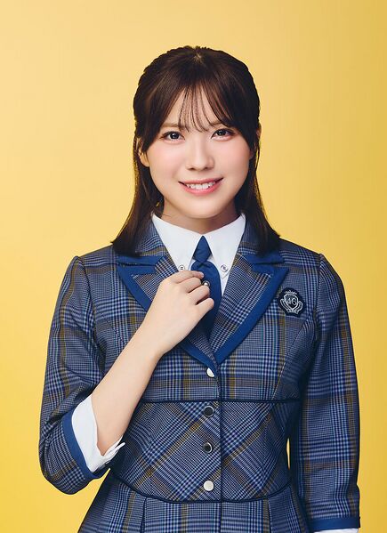ファイル:2025年日向坂46プロフィール 森本茉莉 2.jpg