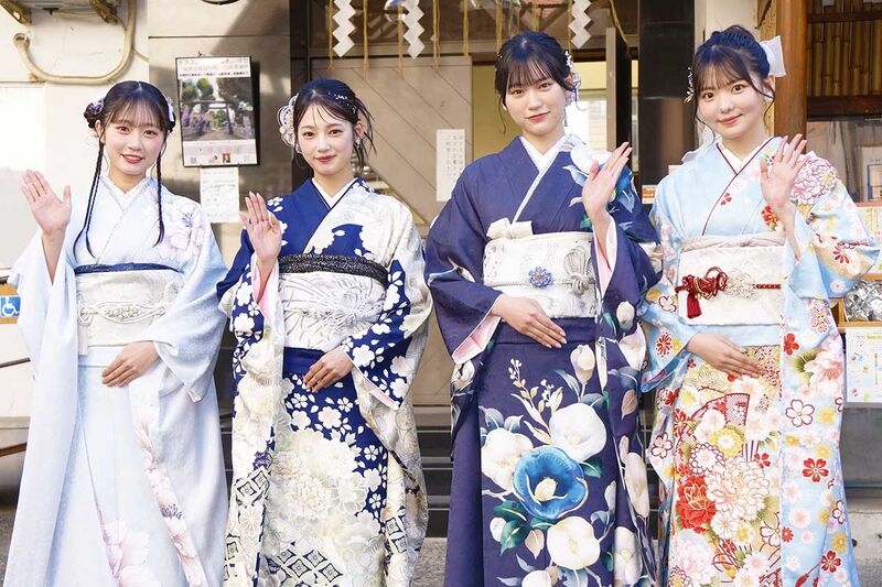 ファイル:2026年成人式(僕青) 集合写真.jpg